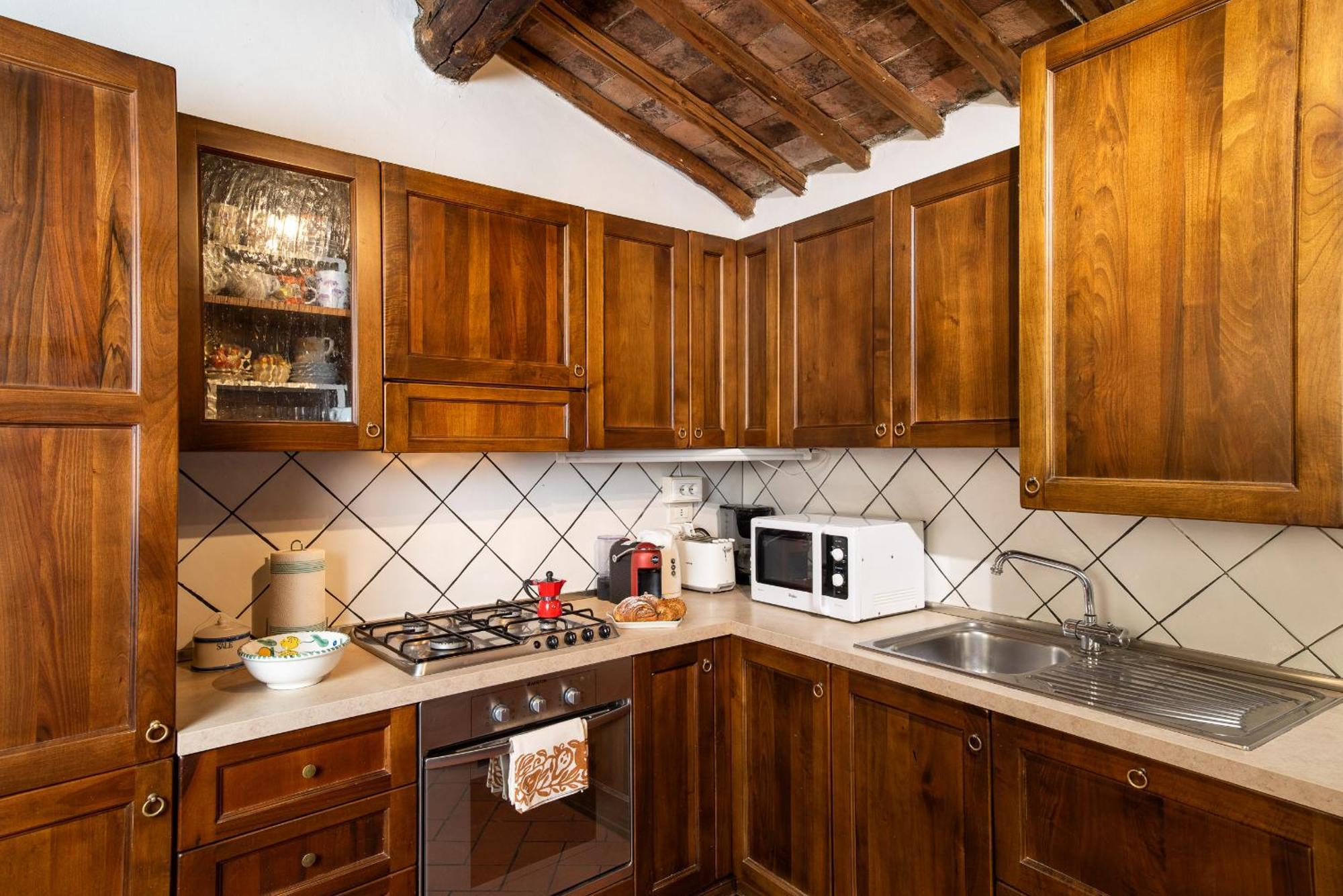 Вилла Borgo Dei Fondi Сиена Экстерьер фото
