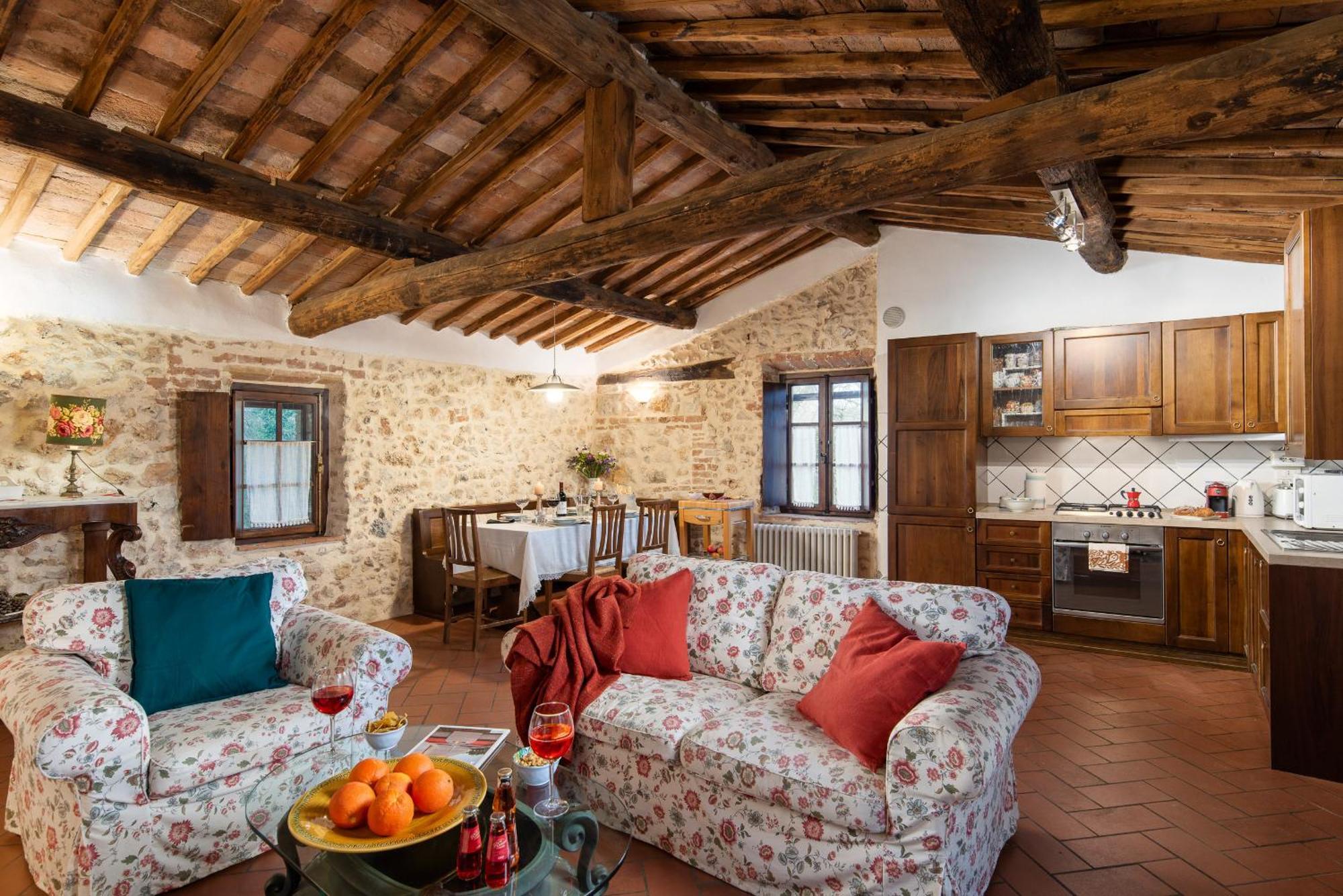 Вилла Borgo Dei Fondi Сиена Экстерьер фото
