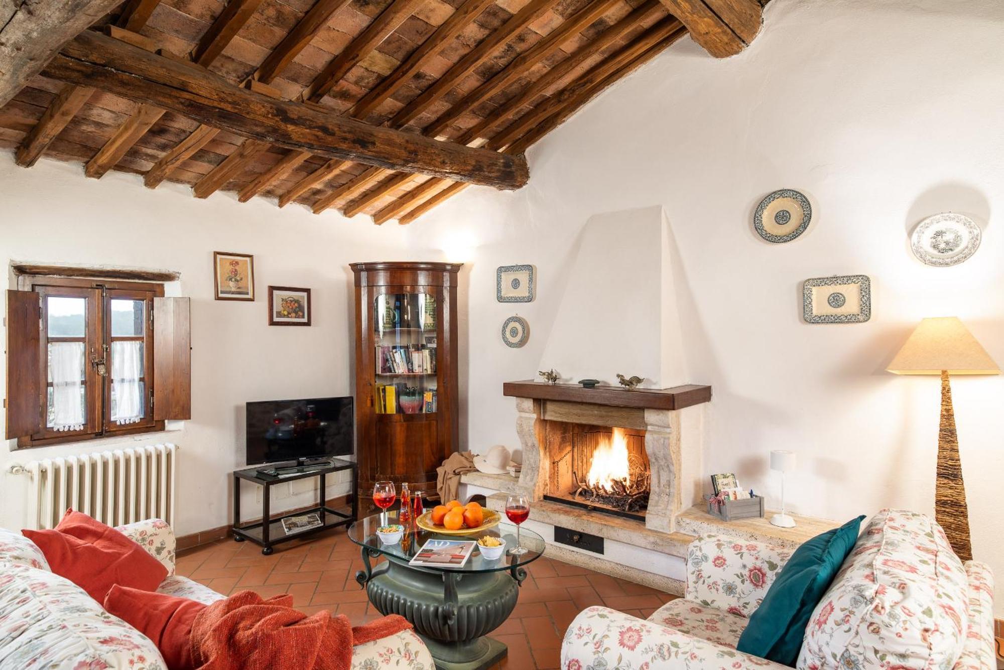 Вилла Borgo Dei Fondi Сиена Экстерьер фото