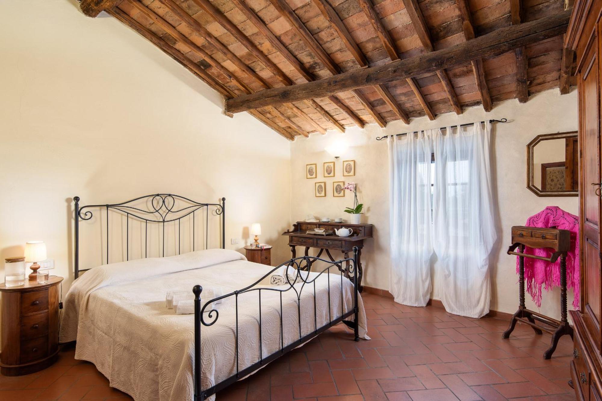 Вилла Borgo Dei Fondi Сиена Экстерьер фото