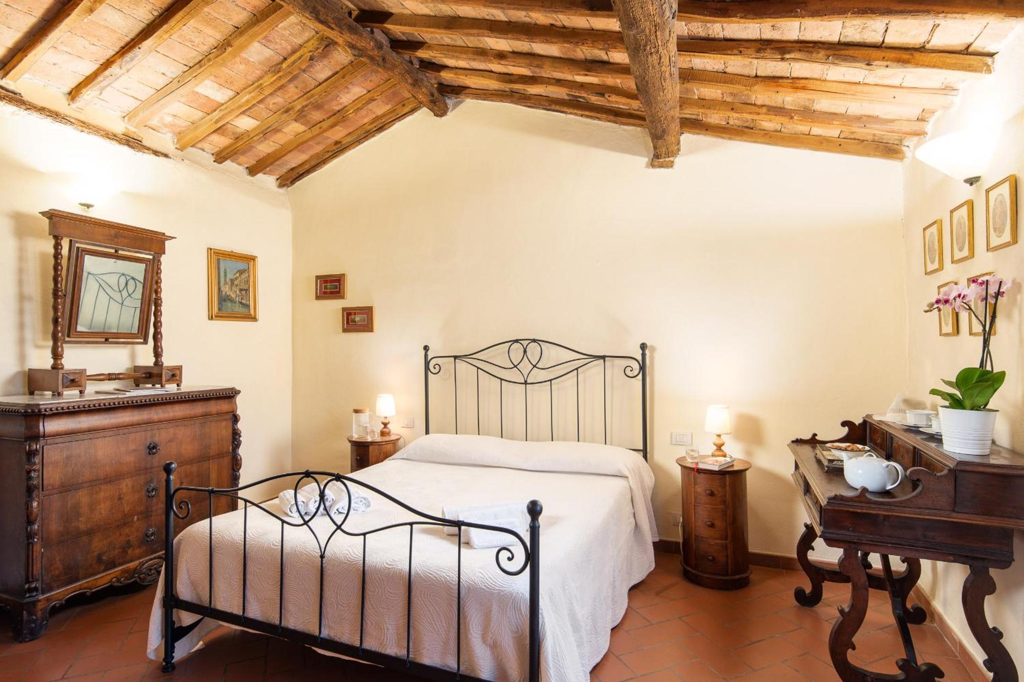 Вилла Borgo Dei Fondi Сиена Экстерьер фото