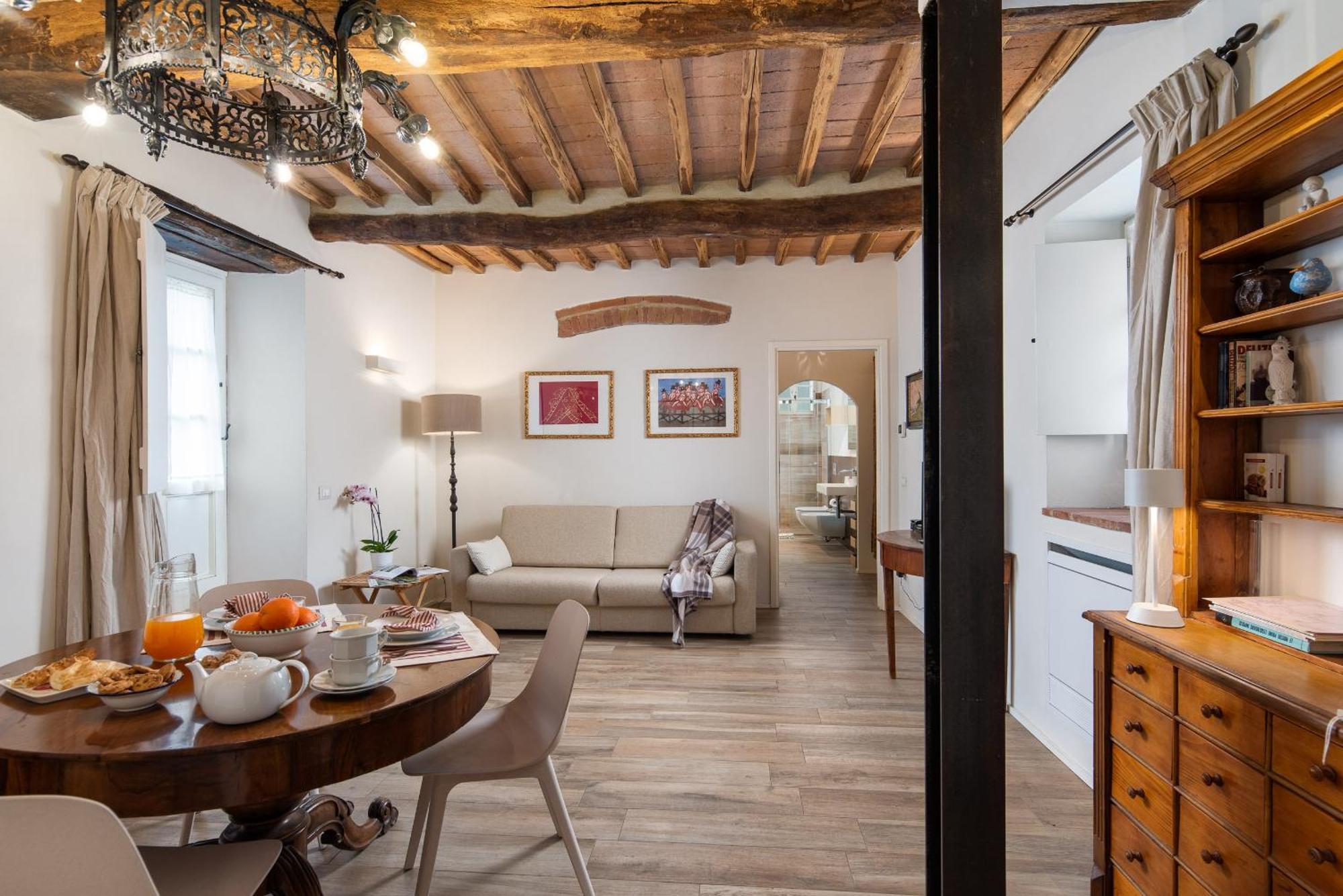 Вилла Borgo Dei Fondi Сиена Экстерьер фото