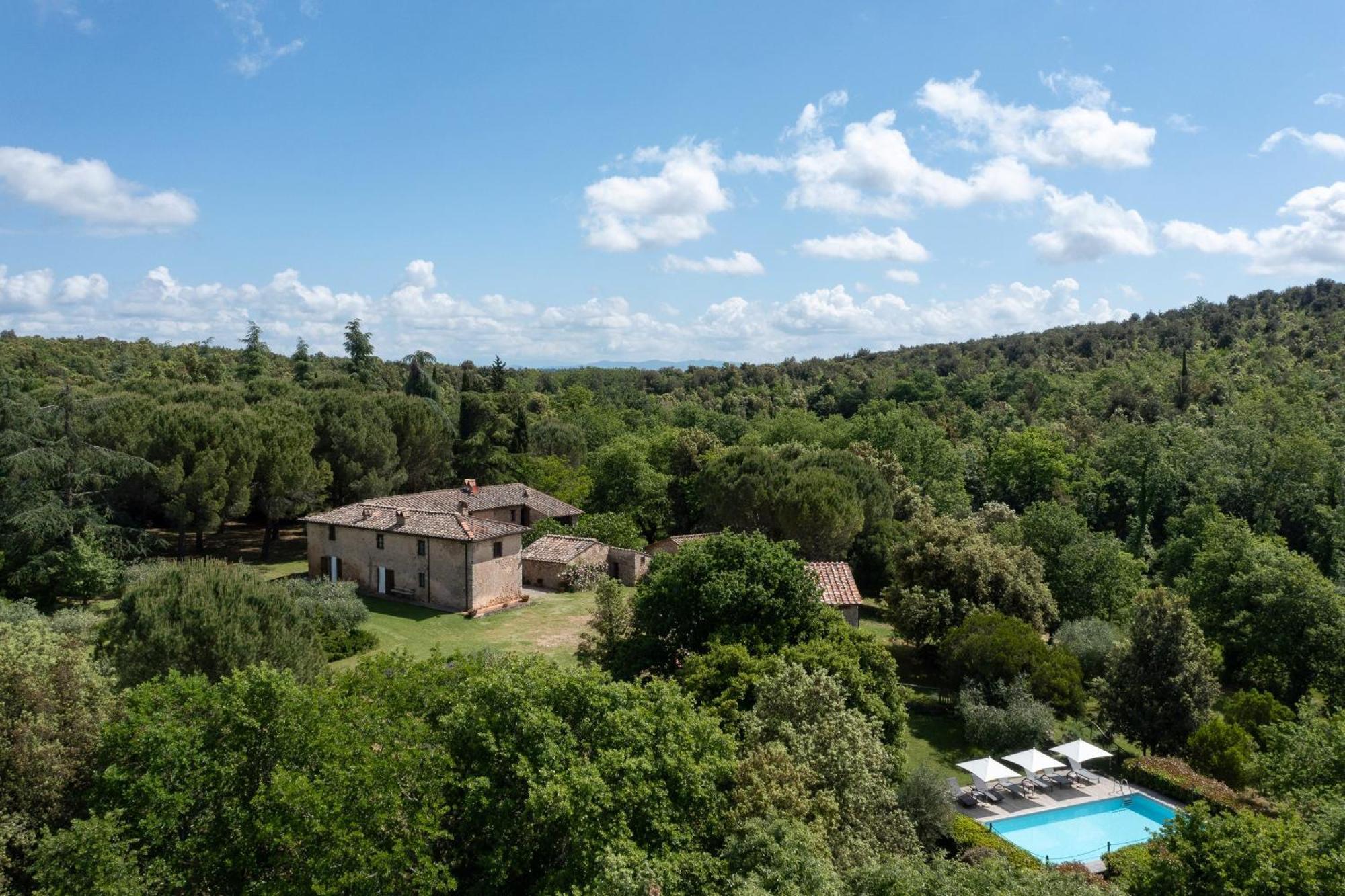 Вилла Borgo Dei Fondi Сиена Экстерьер фото