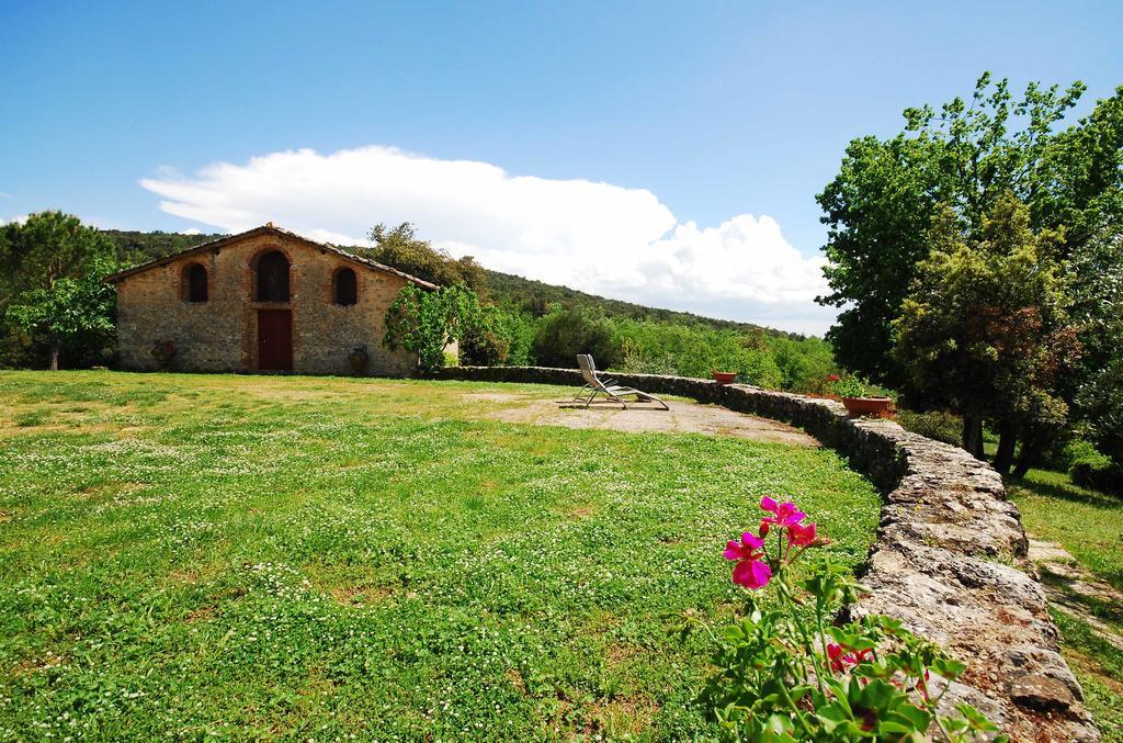 Вилла Borgo Dei Fondi Сиена Экстерьер фото